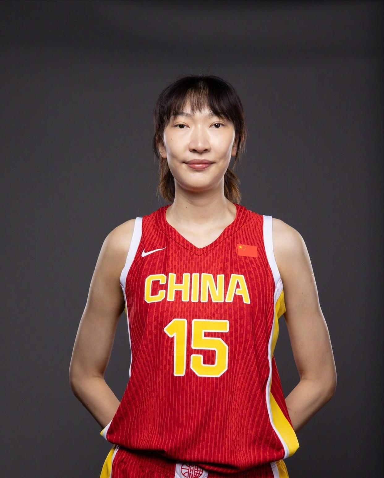 女篮三分被日本完爆想念李梦？名记力挺宫鲁鸣“开除”勒布的简单介绍